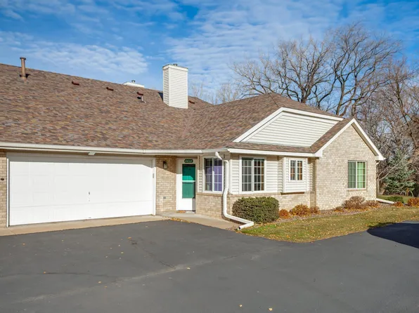 4432 Bay Ln, White Bear Lake, MN 55110