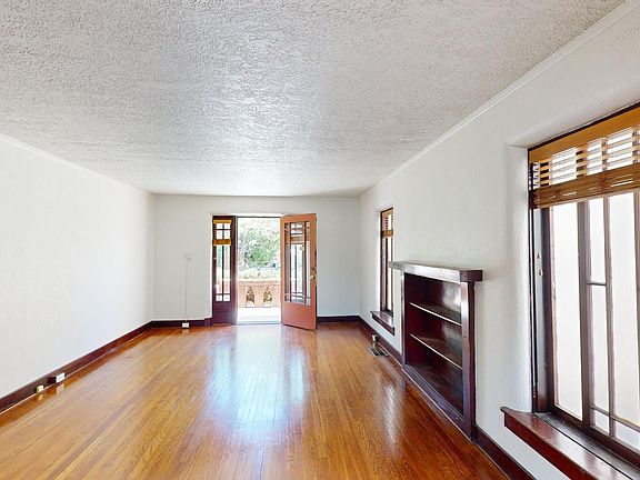 4th image of 218 Arno St SE