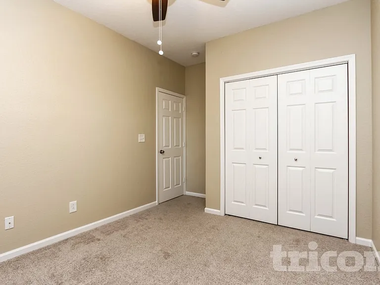 1892 Harvest Meadow Dr — Photo 11