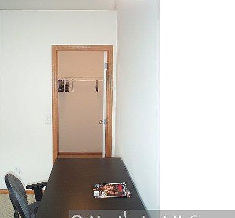 5th image of 10910 Goodhue Street NE