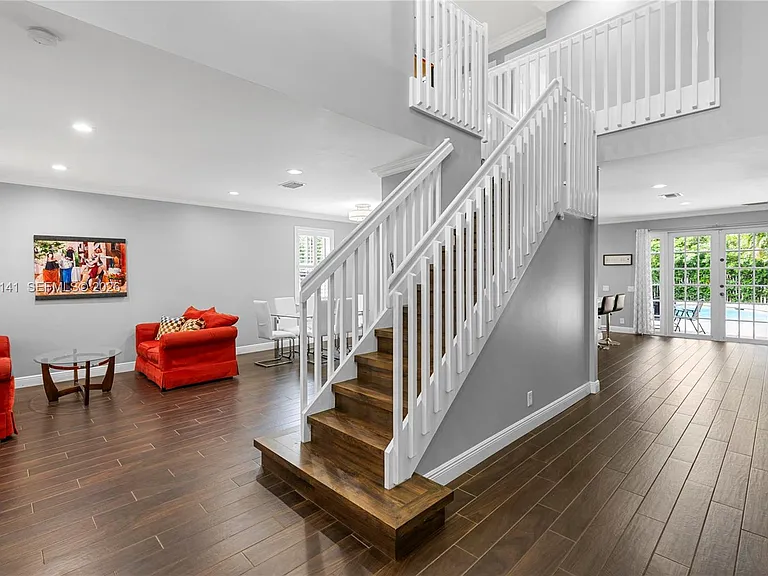 4228 Laurel Ridge Cir — Photo 2