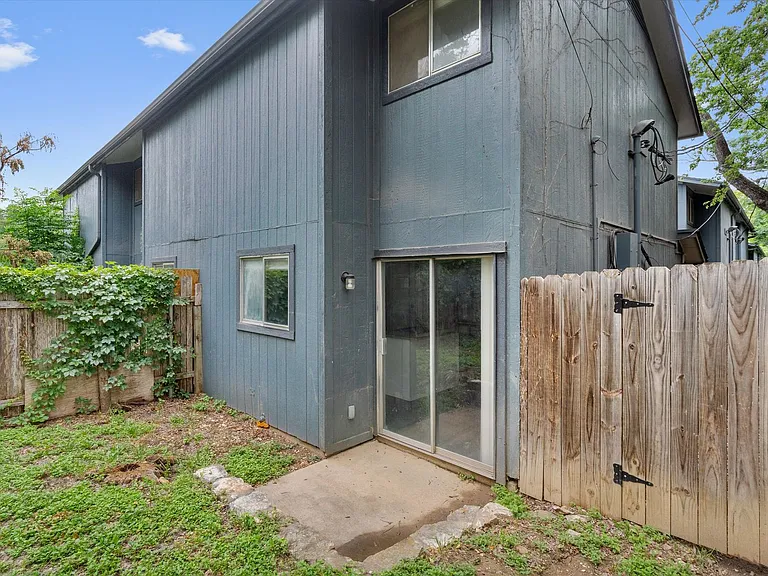 3415 Menchaca Rd #113 — Photo 32