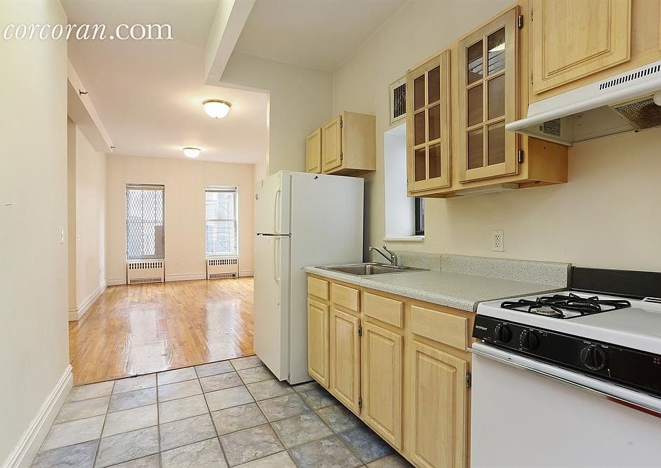 1st image of 326 W 43rd St APT 5RE