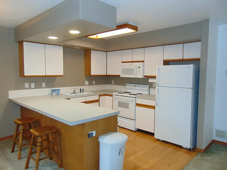 1637 Westbridge Dr #B3 — Photo 2