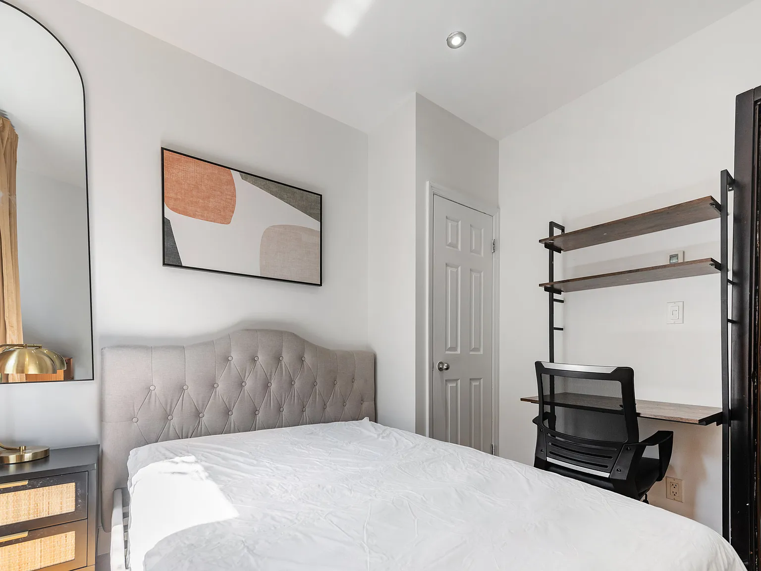 4 bed, 1.5 bath, $1,480 — Photo 2