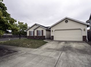 6018 Saint Helena St, Eugene, OR 97402