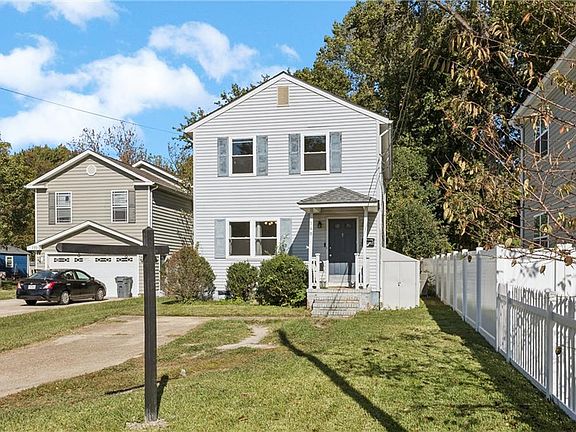 3rd image of 168 Woodland Rd