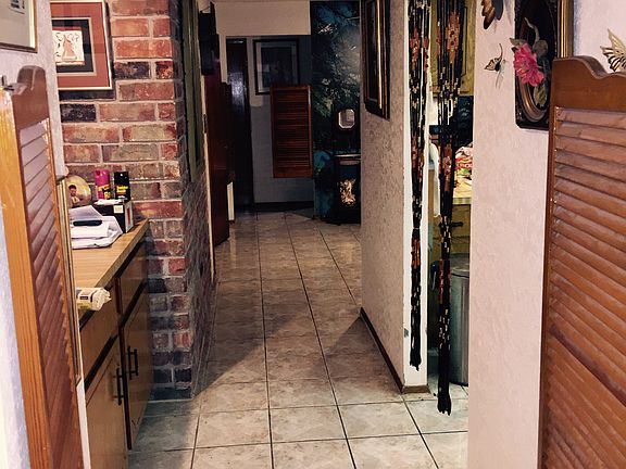 5th image of 2801 Cypress Dr