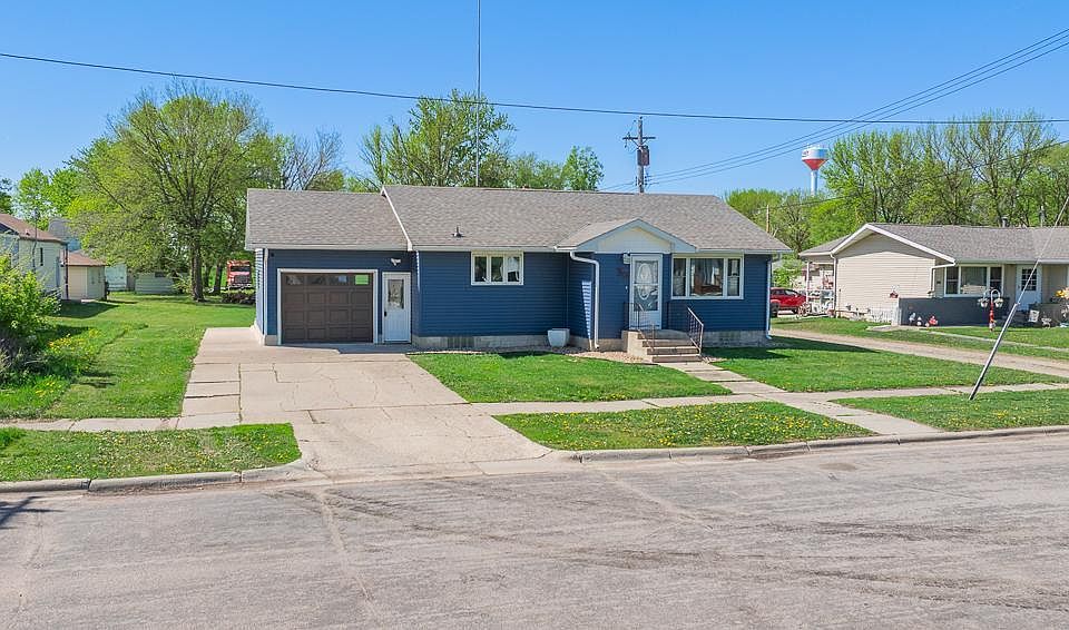 1st image of 30 3rd Ave W