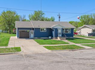 30 3rd Ave W, Echo, MN 56237