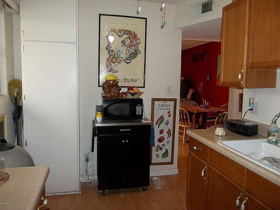 4th image of 808 N 82nd St APT F202