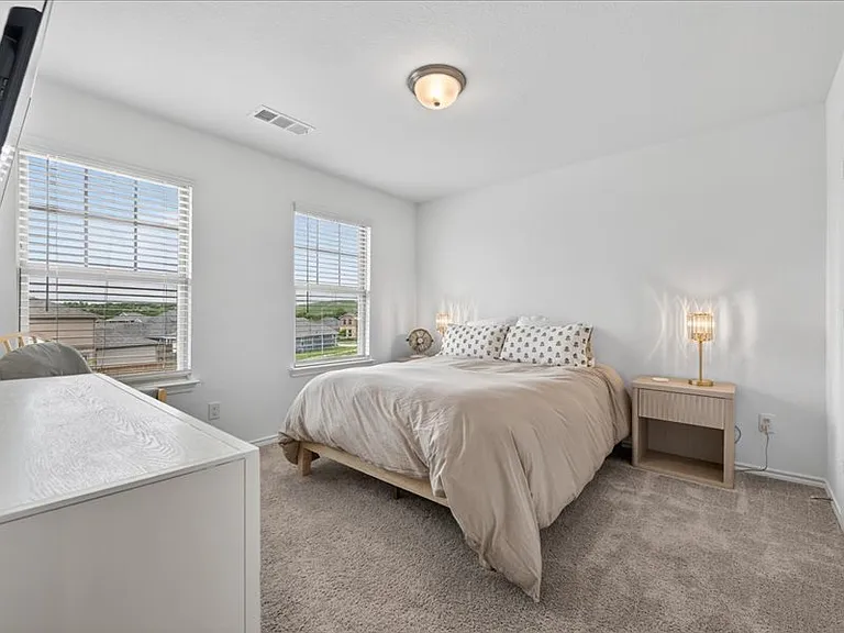 2921 Dixondale Dr — Photo 9