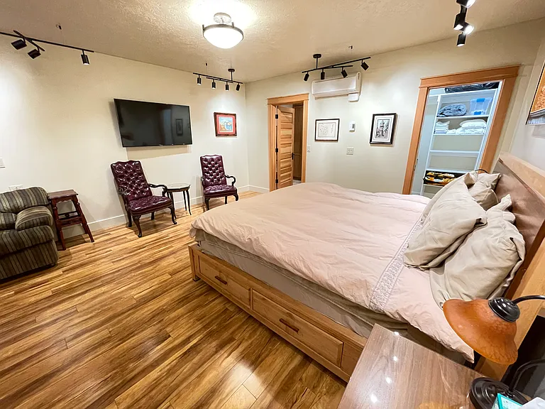 114 Granite St #2 — Photo 23