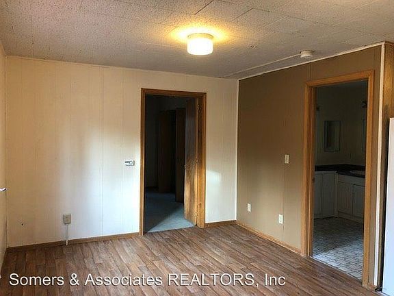 5th image of 811 Arbuckle Ct #B