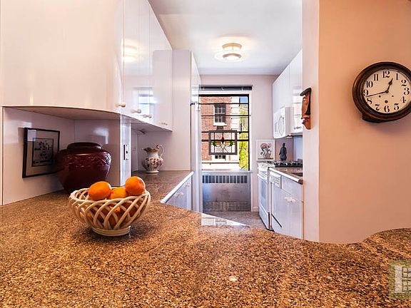 2nd image of 25 Sutton Pl S APT 6-D