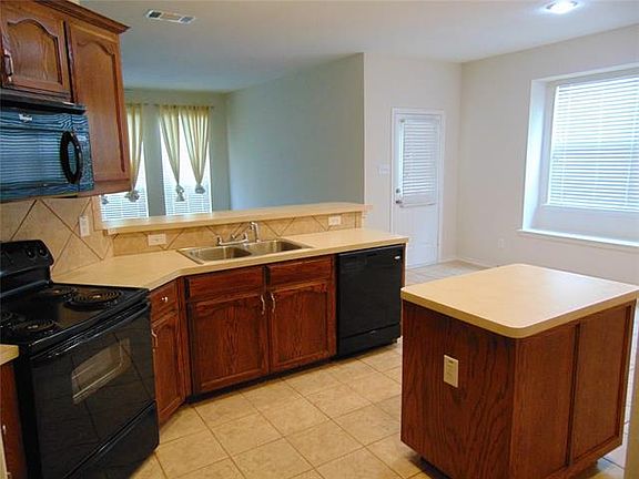 3rd image of 8637 Vista Grande Dr