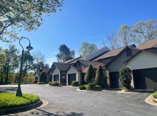 2239 6th St NW, Hickory, NC 28601