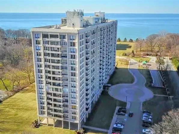 1 Bratenahl Pl APT 1510, Bratenahl, OH 44108