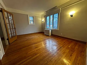 34-51 Crescent Street, #1