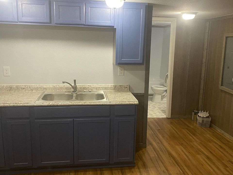 2nd image of 319 Cherry St