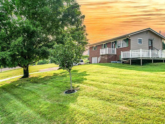 2nd image of 3475 Brighton Ln