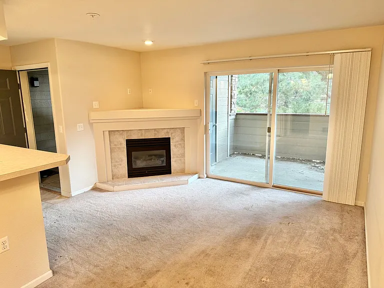 4545 Wheaton Dr #E180 — Photo 5