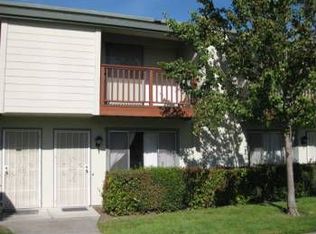 1035 Golf Course Dr, Rohnert Park, CA 94928