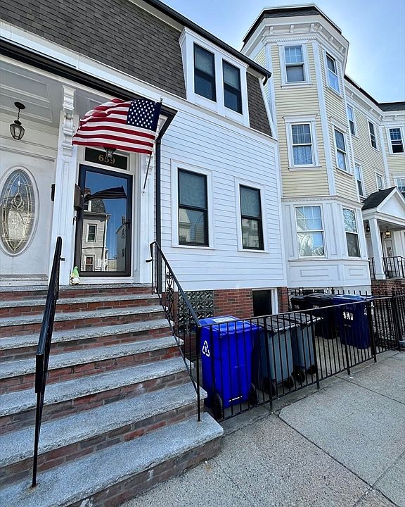 1st image of 659 E 6th St
