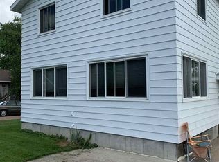 505 S 4th St, Abbotsford, WI 54405