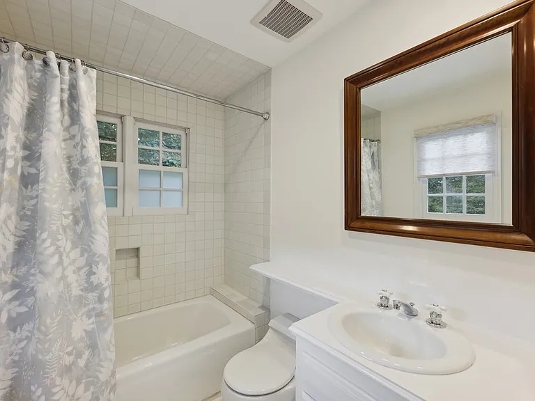 62 Beach Ln — Photo 17