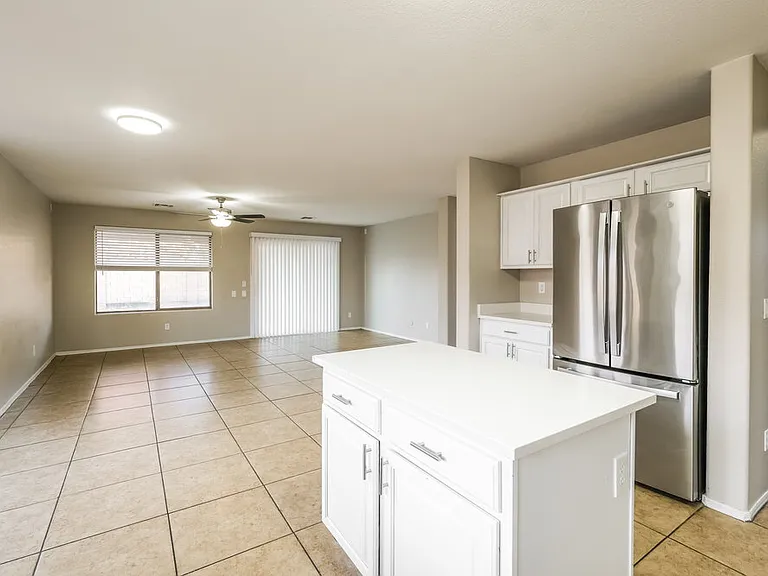 15178 W Taylor St — Photo 8