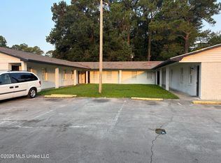 6525 Jasmine St #4, Moss Pt, MS 39563