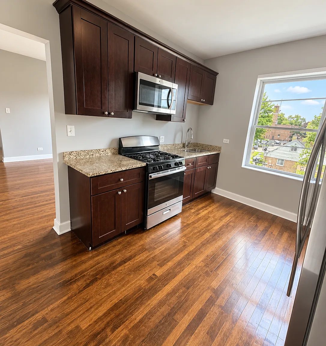 2 bed, 915 sqft, $1,700 — Photo 3