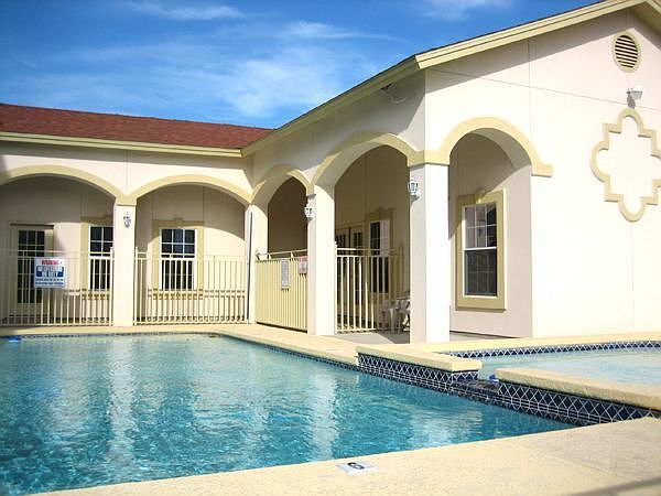 Swimming pool
