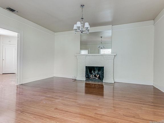 3rd image of 642 Patterson Ave
