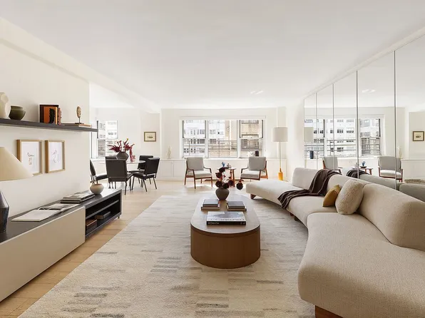 1025 5th Ave #11EN, New York, NY 10028