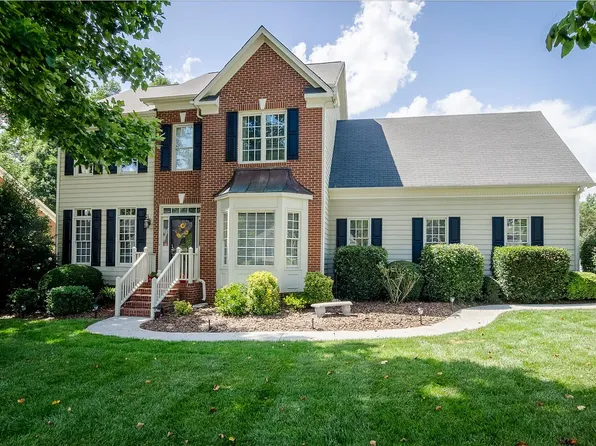 4619 James Crossing Dr, Jamestown, NC 27282