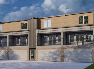 1443 W Hendon St #101, Fayetteville, AR 72701