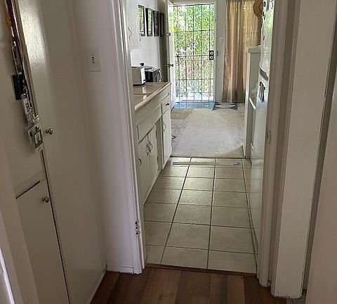 3rd image of 11954 Weddington St APT 7