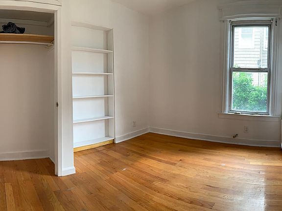 4th image of 10234 92nd Ave Floor 1