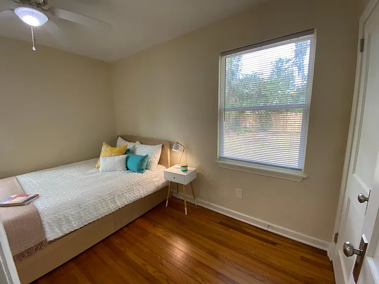 2034 NW 7th Ln — Photo 29