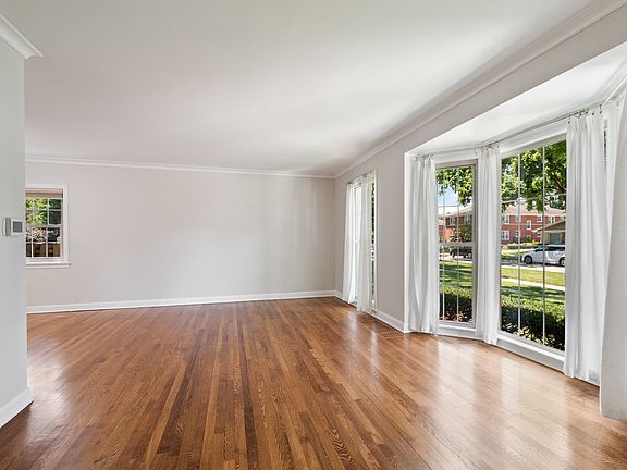 4th image of 103 N Home Ave