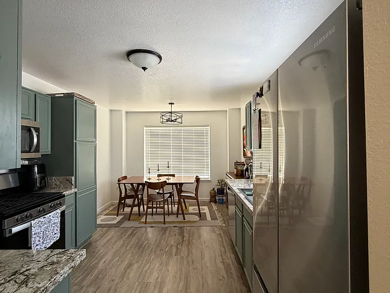 974 Hilltop Dr — Photo 27
