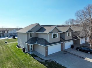 109 27th St, Columbus, NE 68601