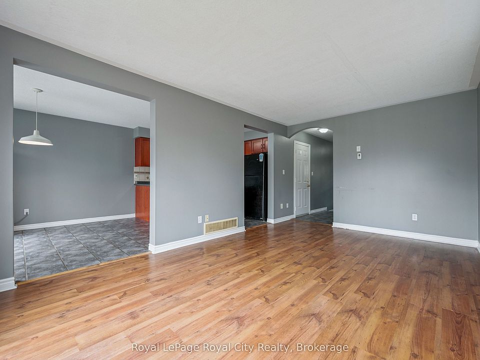 1st image of 30 Darnell Rd
