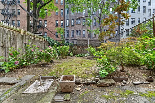 326 E 94th St #1E Photo 1 326 E 94th St #1E Photo 1