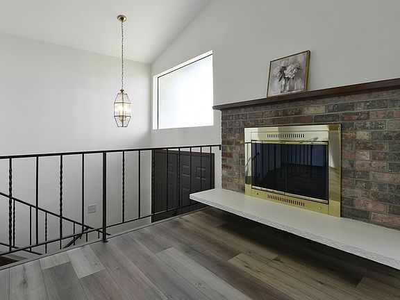 5th image of 428 S 26th St