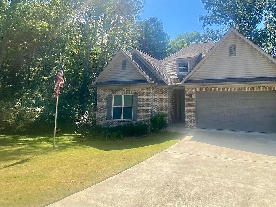 1st image of 15 Red Bud Ln