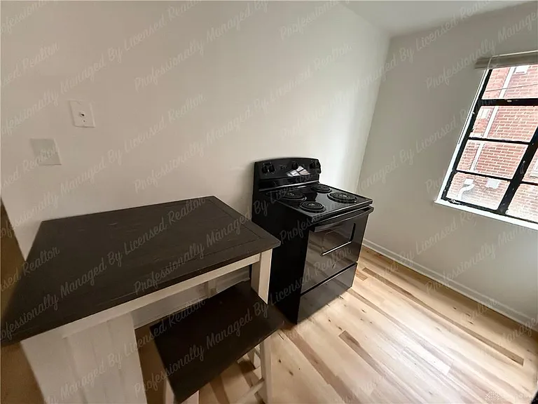 212 E Bruce Ave #2 — Photo 9