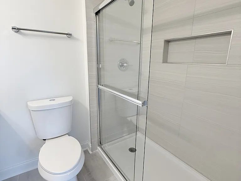 861 Maxine Ct #4B — Photo 18